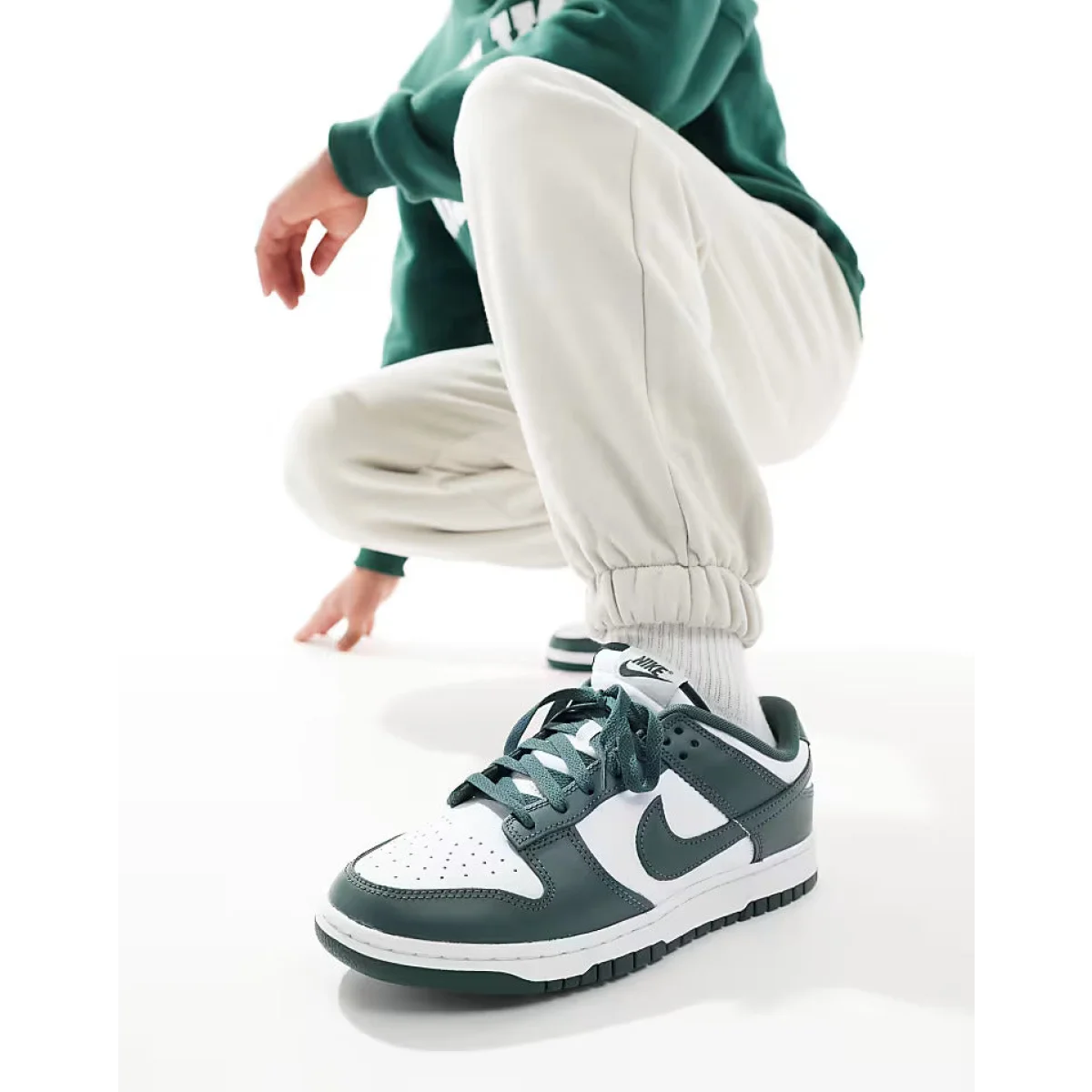 NIKE Patike DUNK LOW RETRO BTTYS - DV0833-111