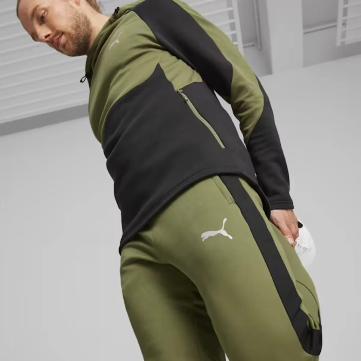 PUMA Hlače EVOSTRIPE DK 678997 33