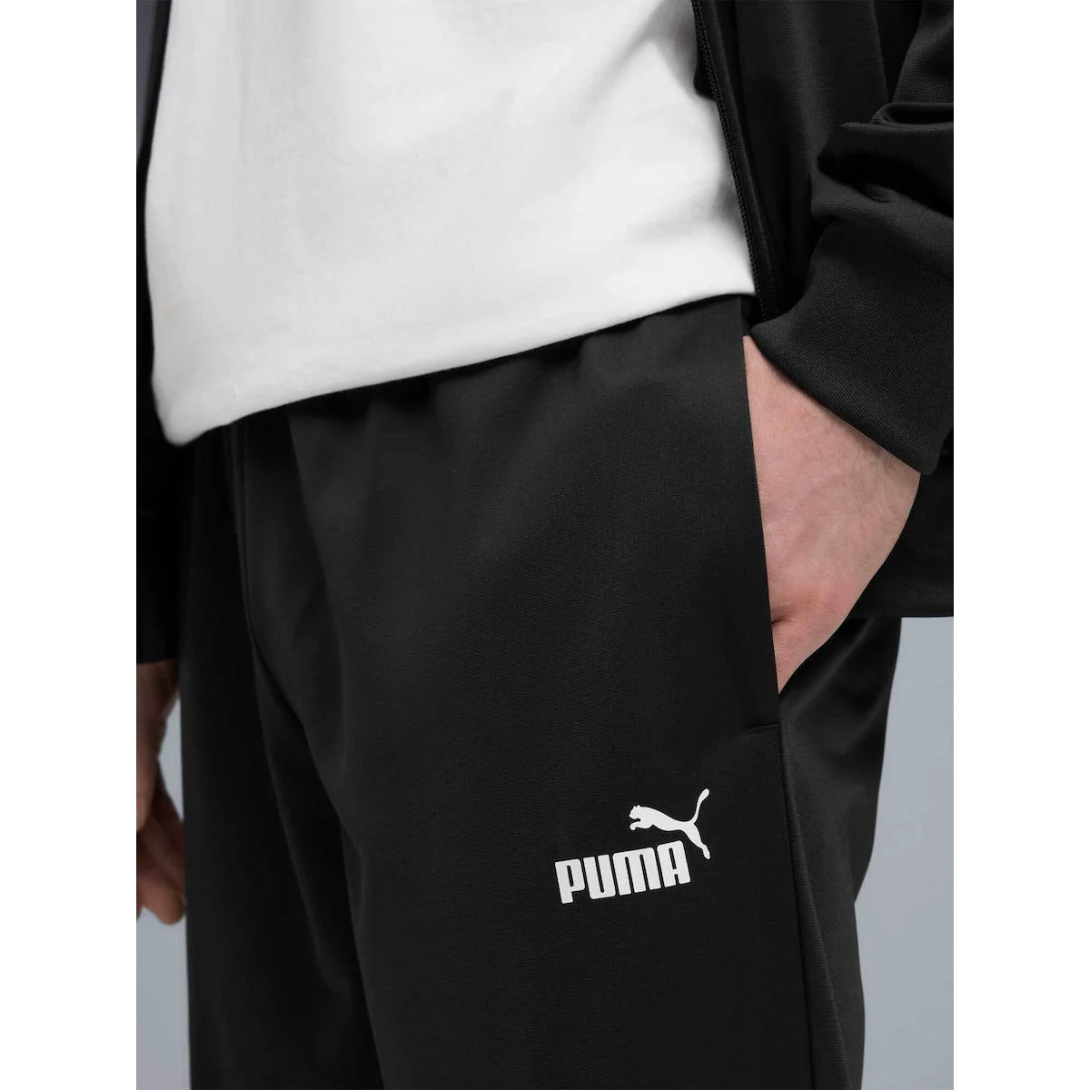 PUMA Komplet TRENERKA ESS POLY SUIT - 692630-01