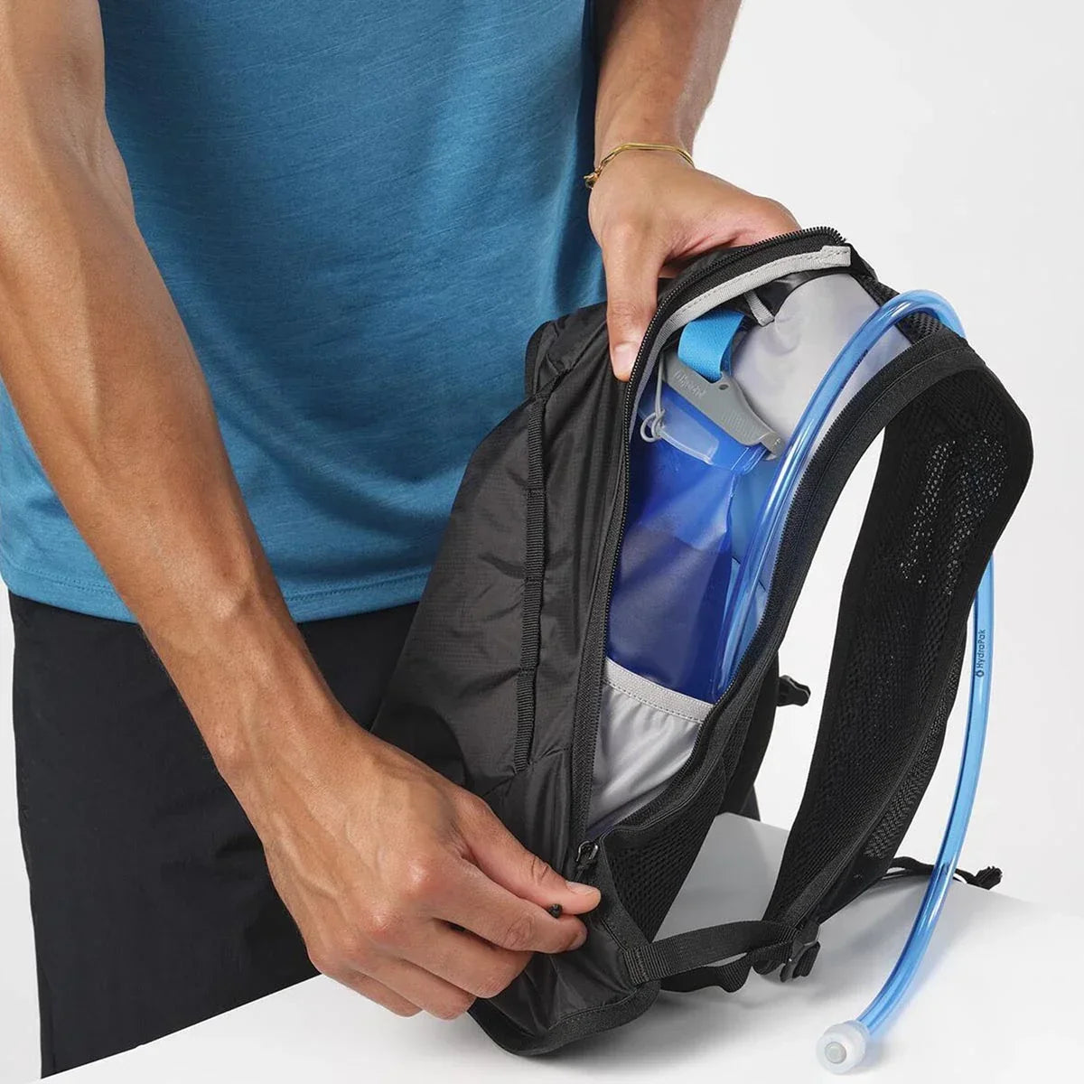 SALOMON Ruksak CROSS 4 BLK C21849