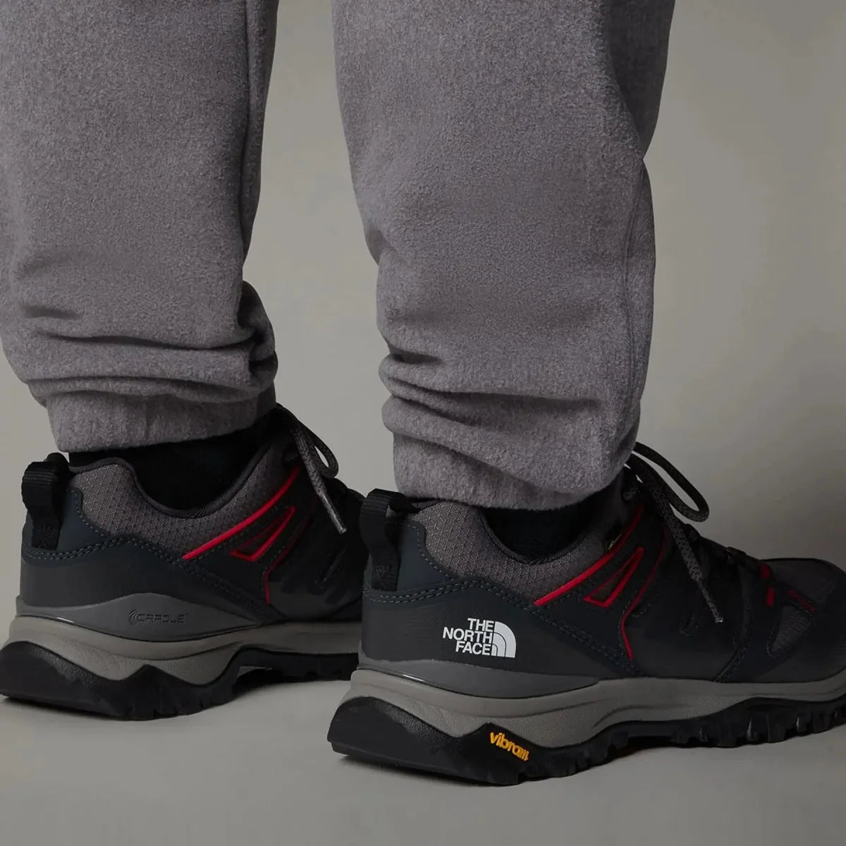 THE NORTH FACE Patike HEDGEHOG GORE-TEX SMOKED PEARL/ASPHALT GR - NF0A8AA9_SOU